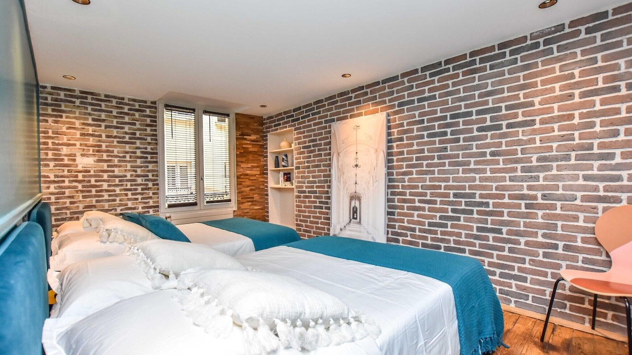 Photo of Bedroom in Arts-et-Metiers