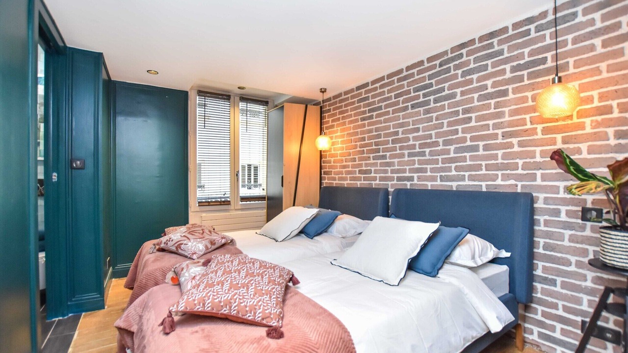 Photo of Bedroom in Arts-et-Metiers