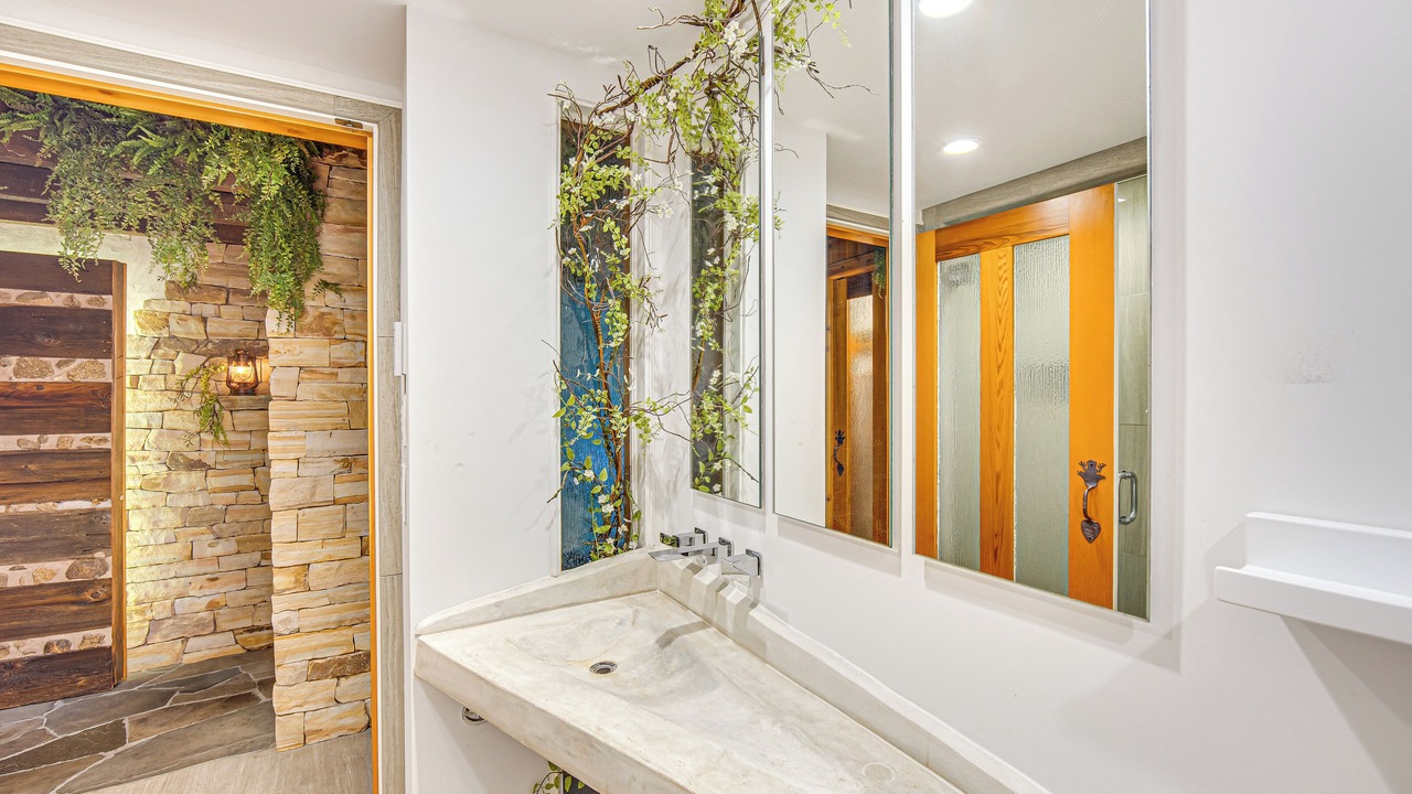 Photo of Bathroom in Spring City