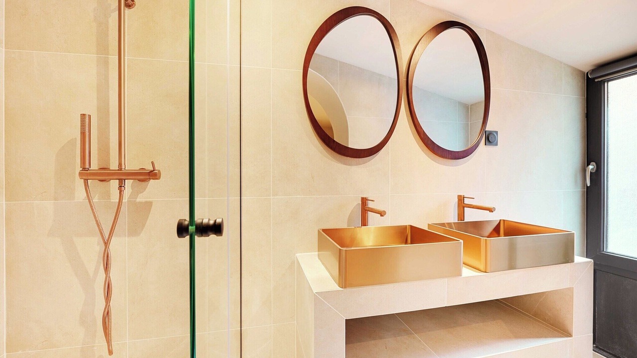 Photo of Bathroom in Butte-aux-Cailles