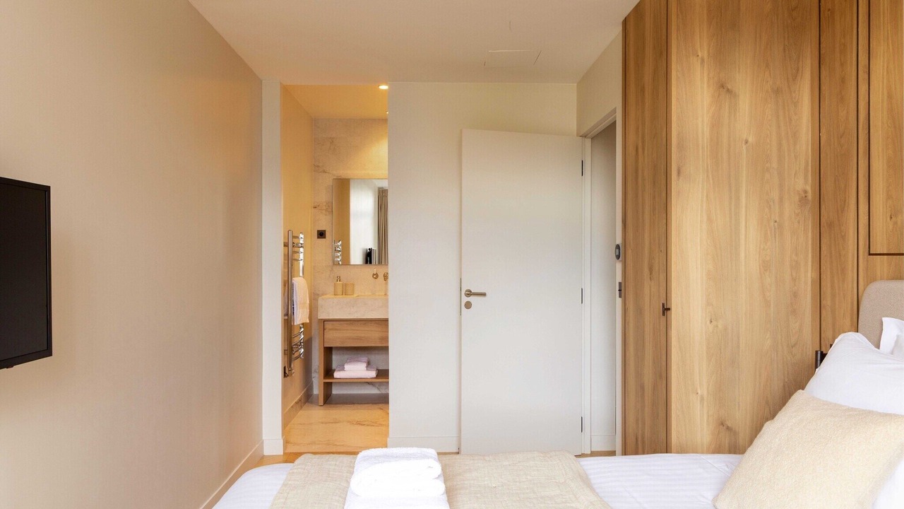 Photo of Bedroom in Chaillot