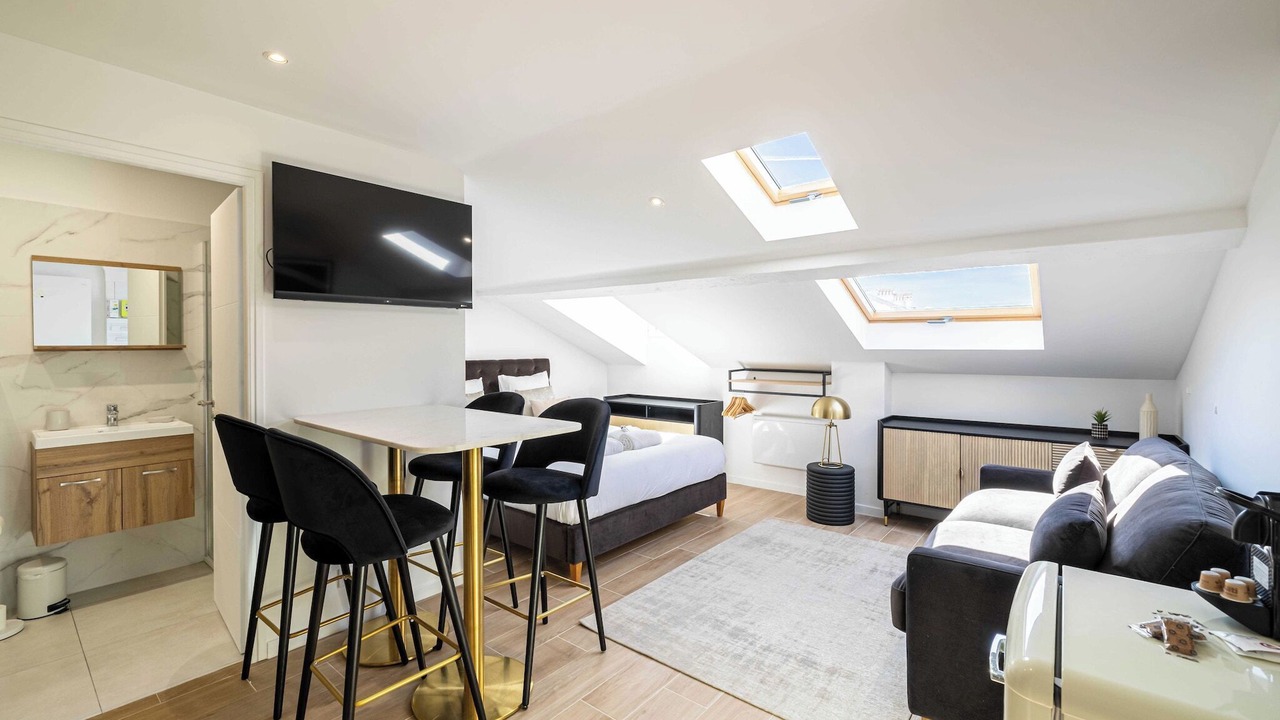 Photo of Livingroom in Prado - Republique