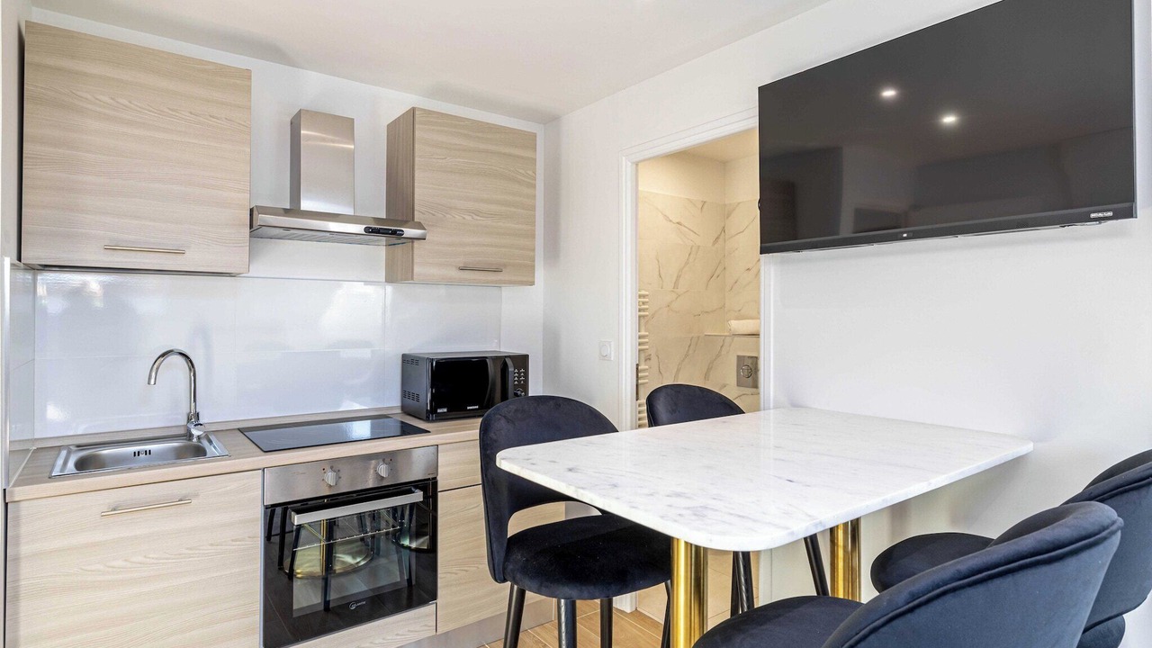 Photo of Kitchen in Prado - Republique