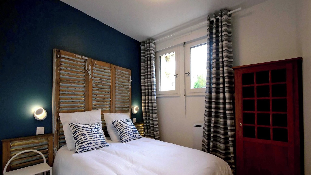 Photo of Bedroom in Orly