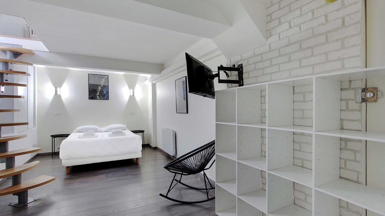 Photo of Bedroom in Prince–Marmottan