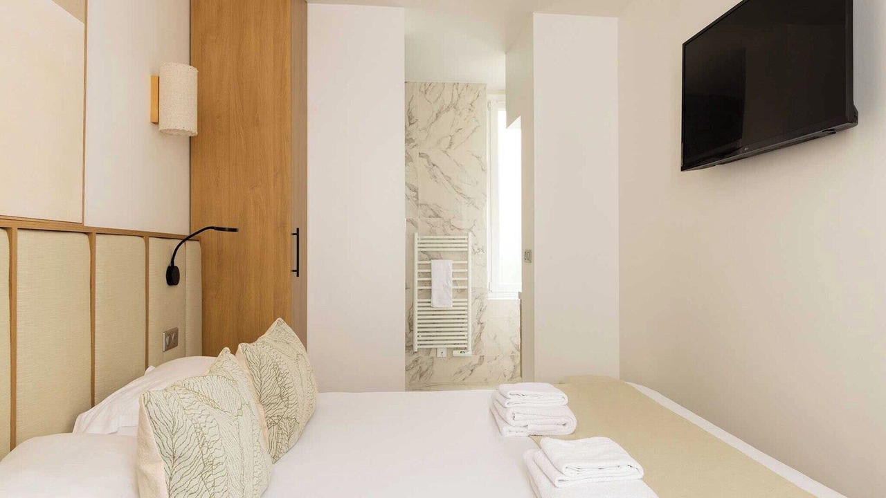 Photo of Bedroom in Val-de-Grace