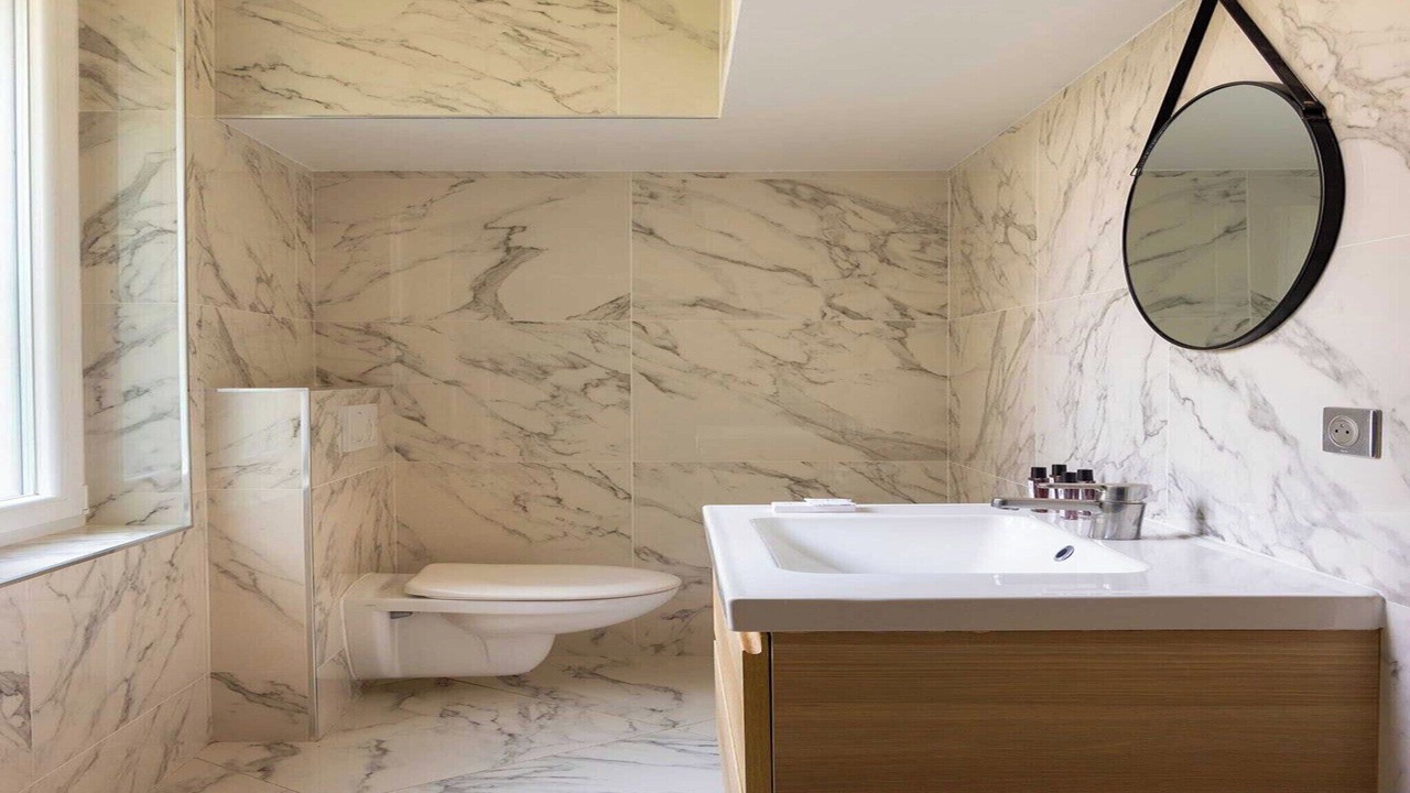 Photo of Bathroom in Val-de-Grace