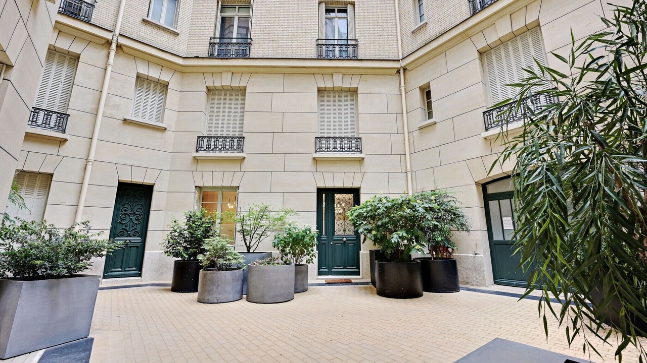 Photo of Outdoor in Porte-Dauphine