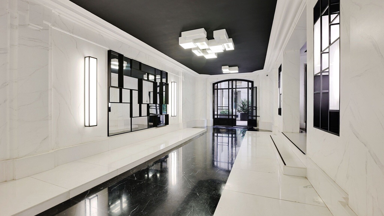 Photo of Others in Porte-Dauphine