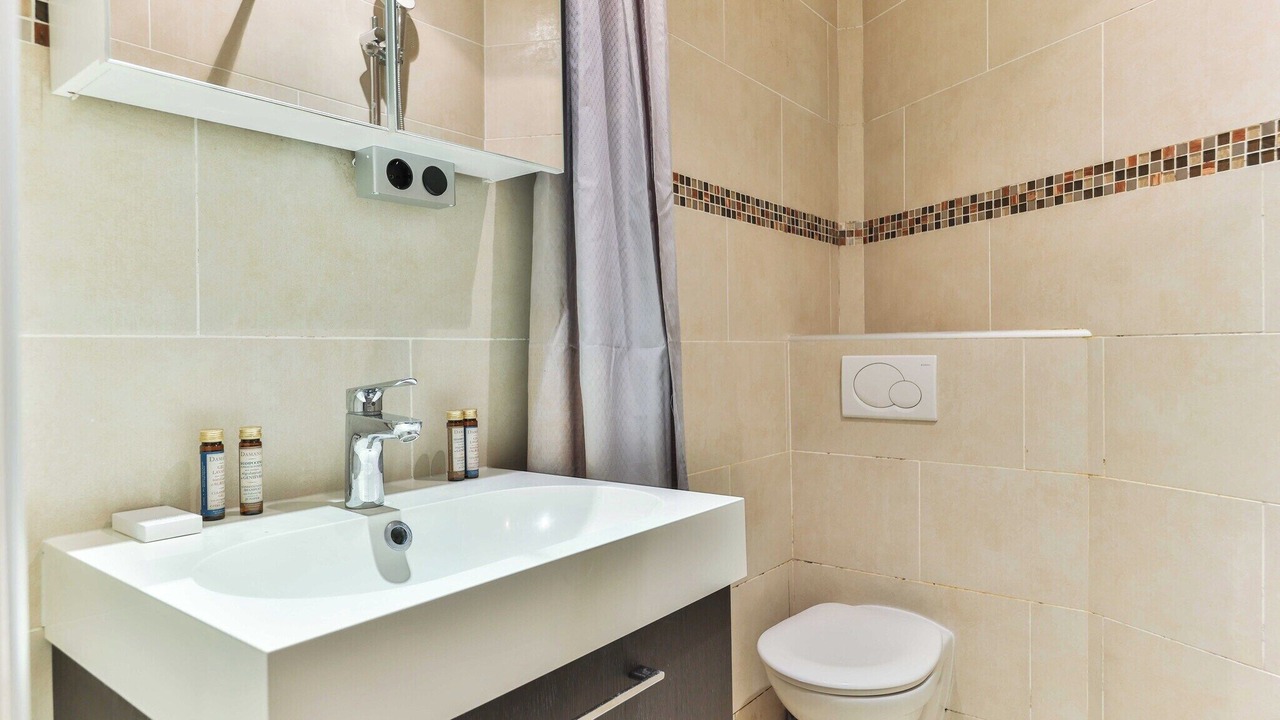 Photo of Bathroom in Chaillot