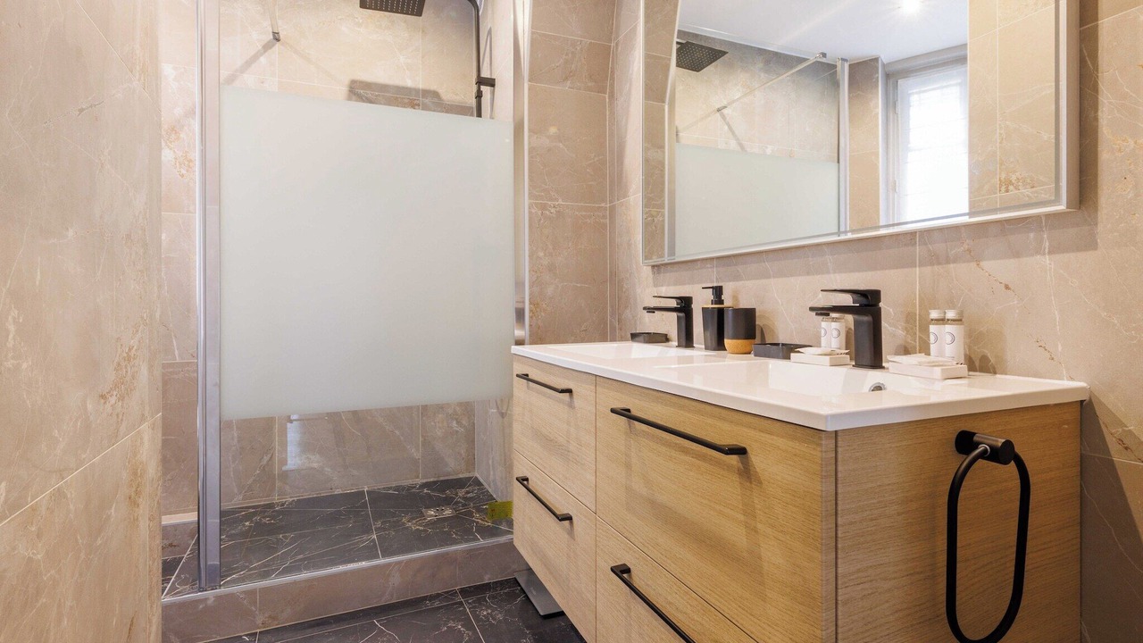 Photo of Bathroom in Quartier de Javel