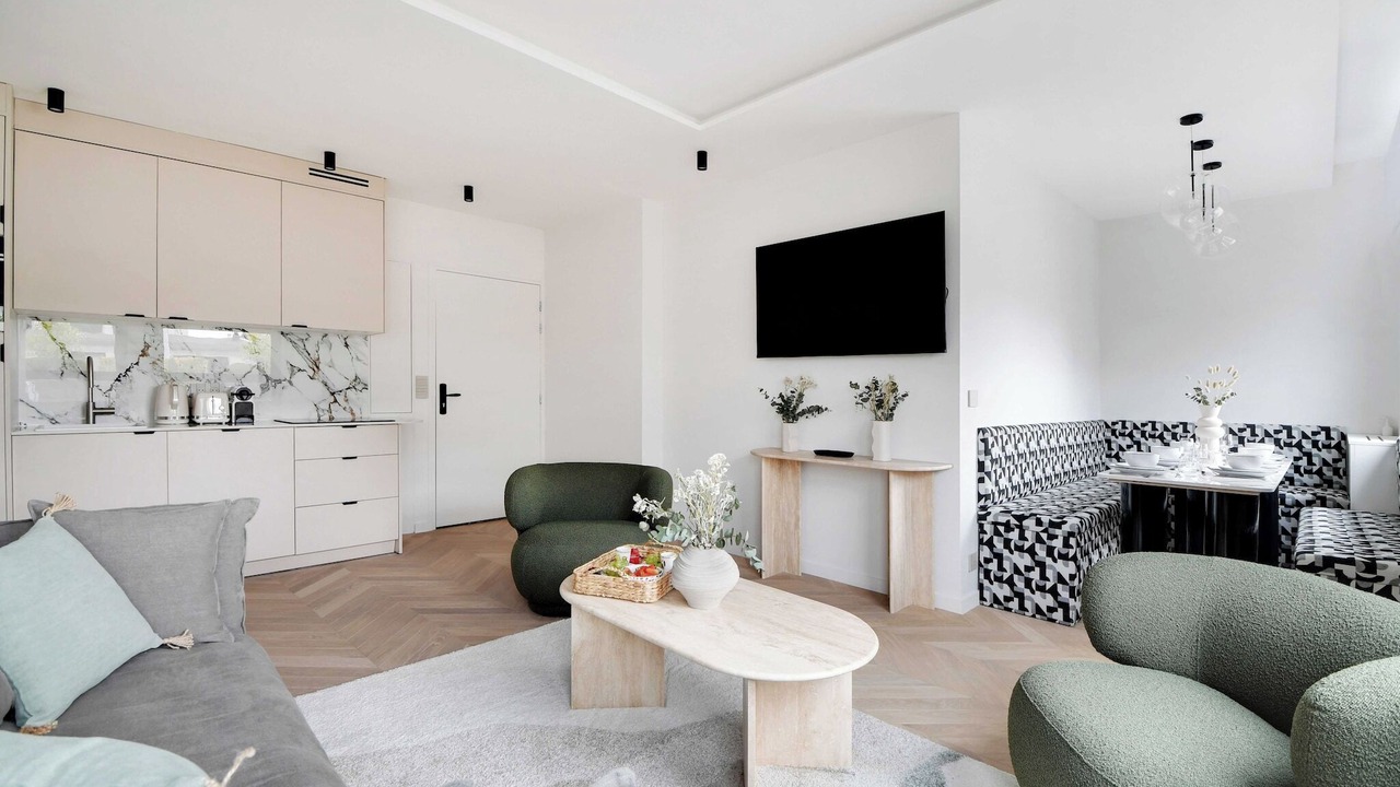 Photo of Livingroom in 8th Arrondissement