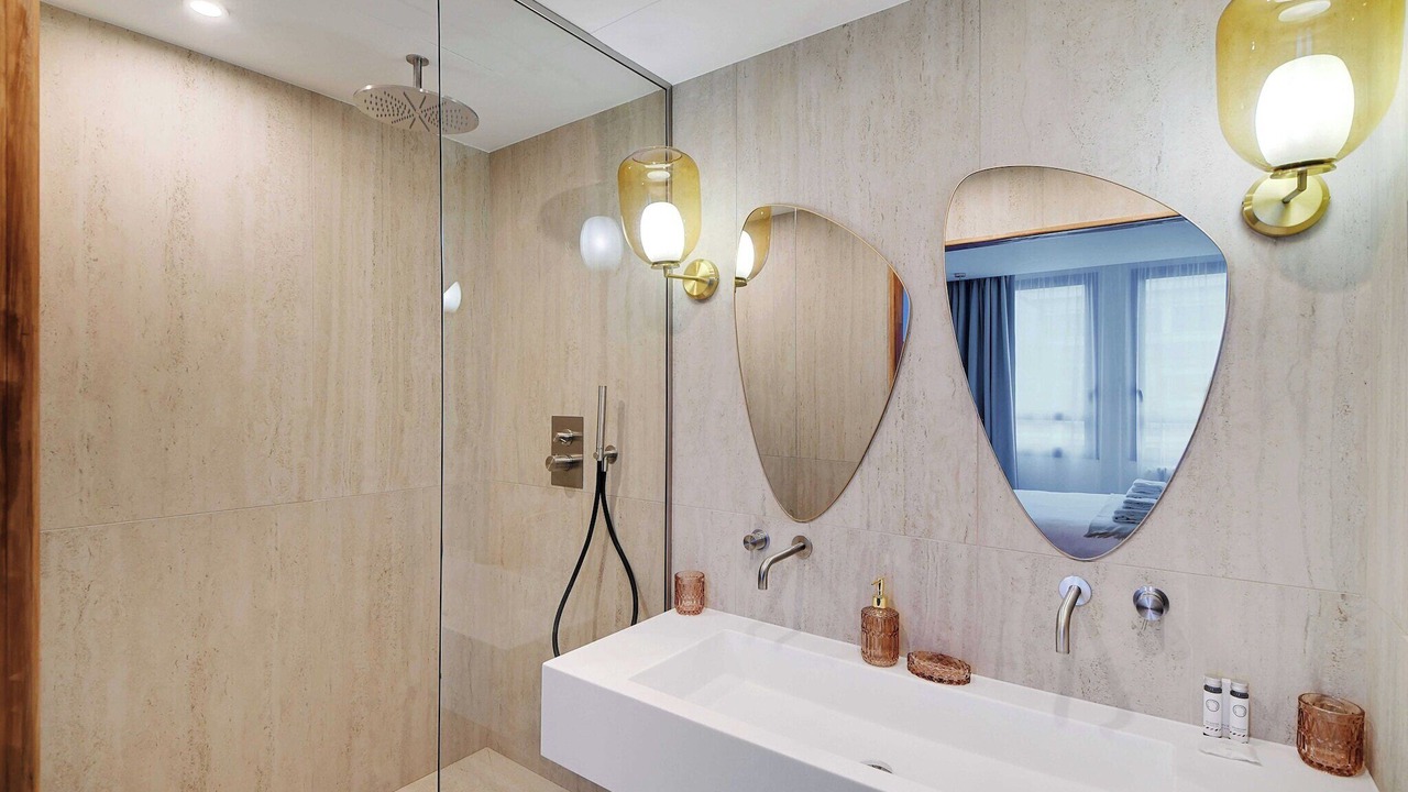 Photo of Bathroom in 8th Arrondissement