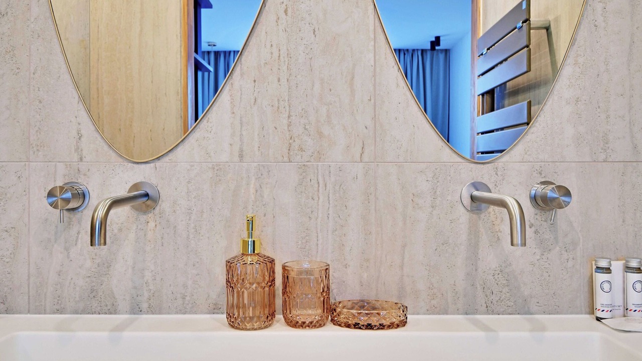 Photo of Bathroom in 8th Arrondissement