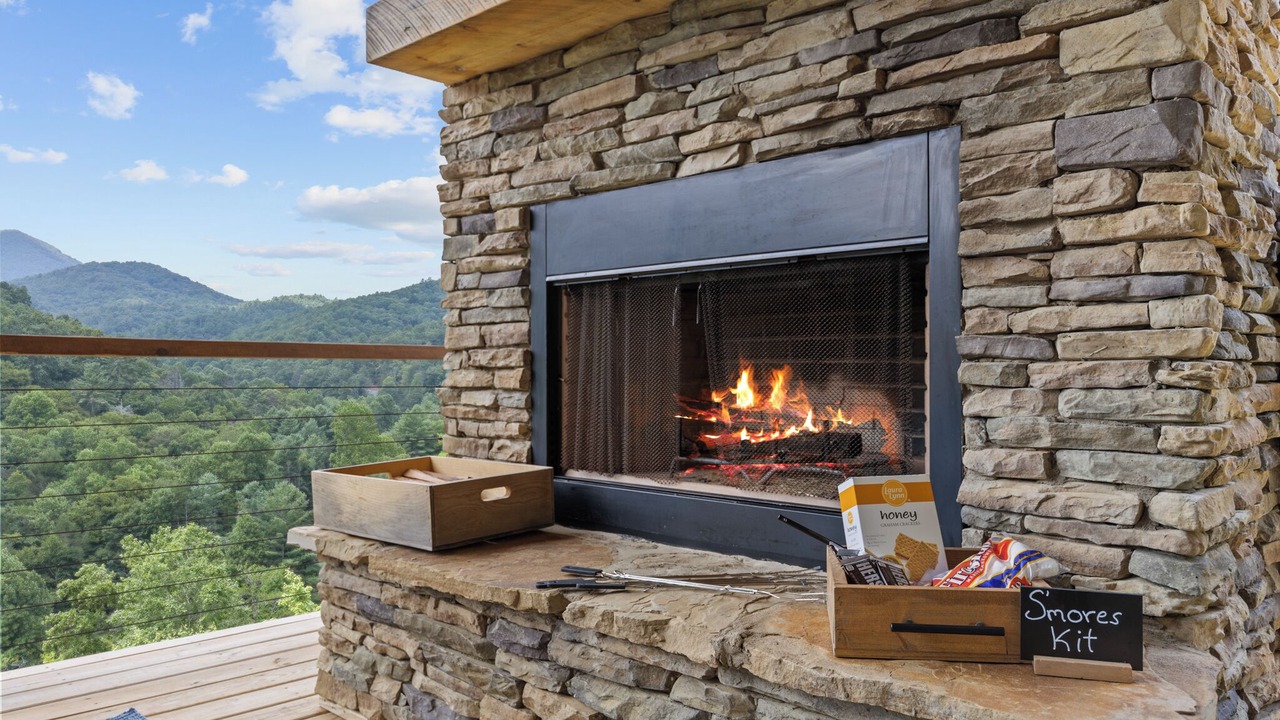 Photo of Outdoor in Cherry Log