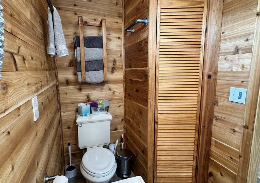 Photo of Bathroom in Woodbine