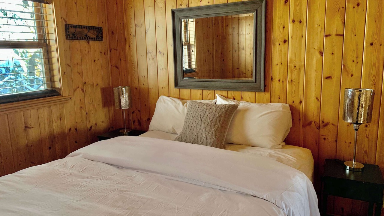 Photo of Bedroom in Fiddler Lake Resort