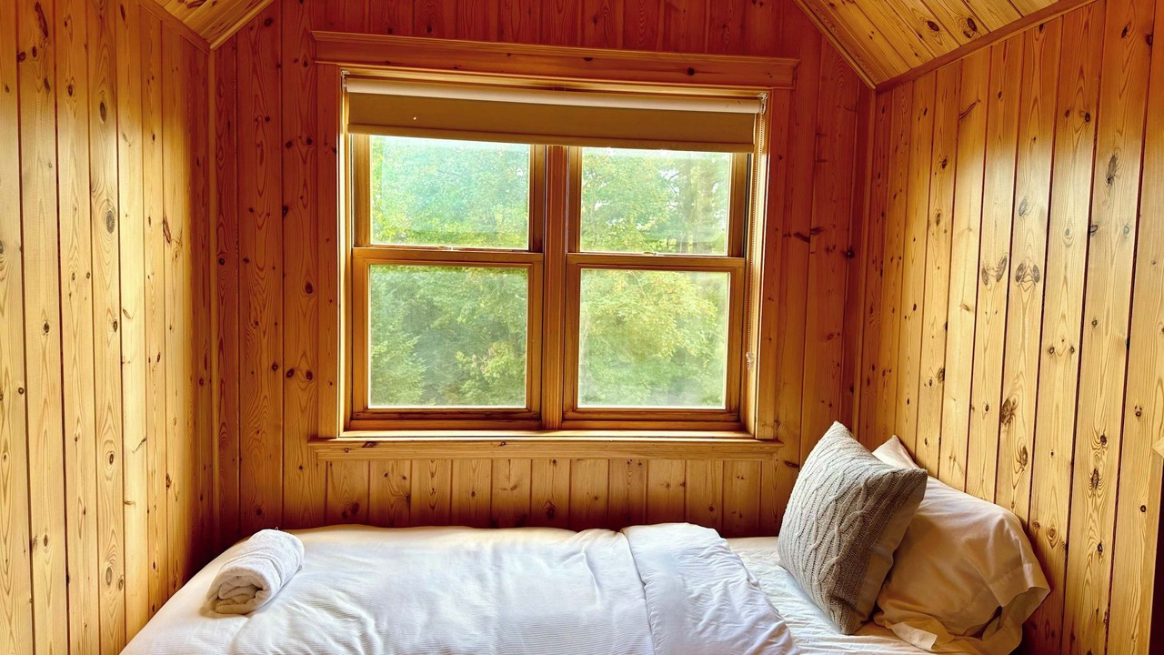 Photo of Bedroom in Fiddler Lake Resort