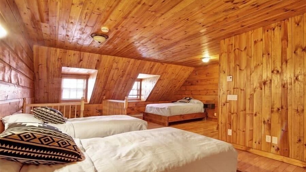 Photo of Bedroom in St-Adolphe-d'Howard