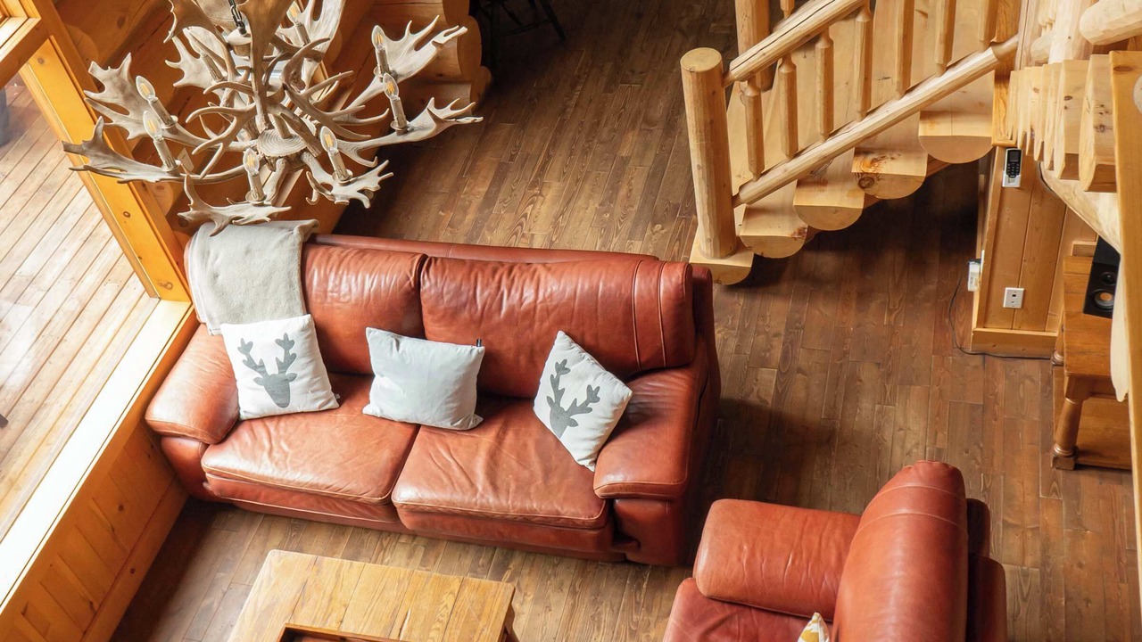 Photo of Livingroom in Fiddler Lake Resort