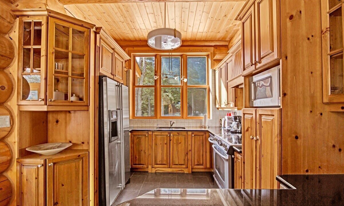 Photo of Kitchen in Fiddler Lake Resort
