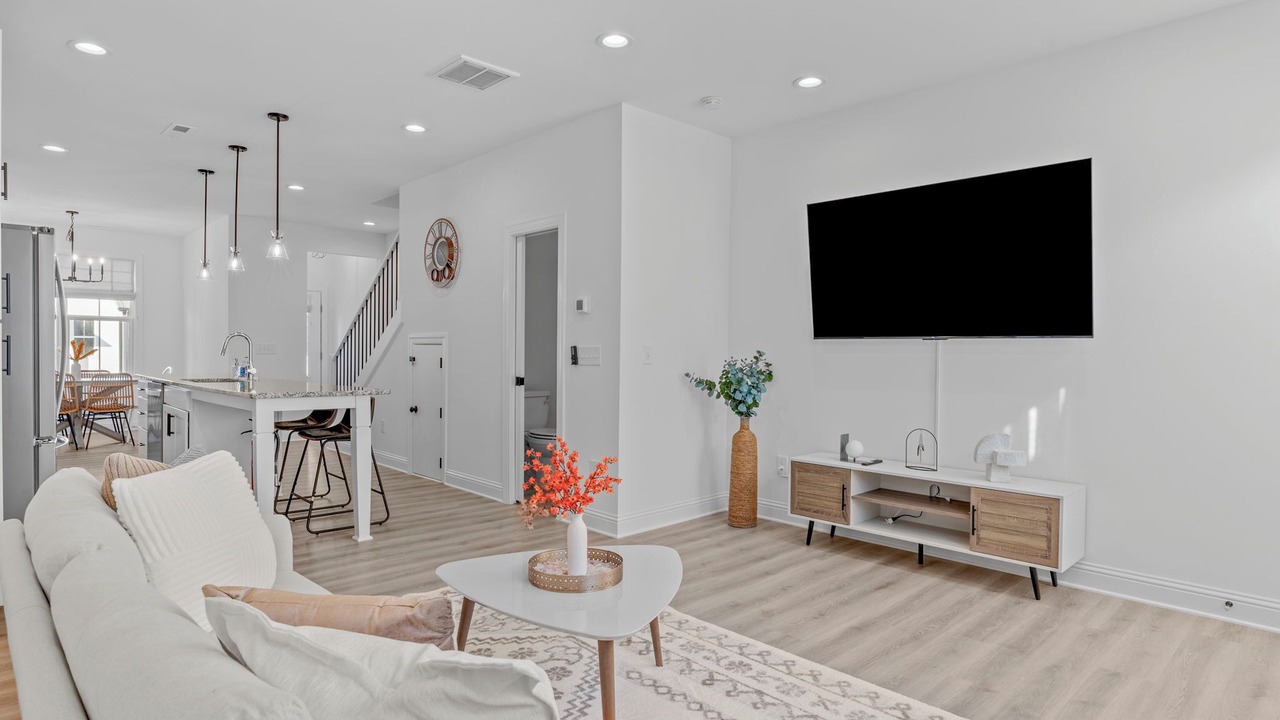 Photo of Livingroom in Northeast Raleigh
