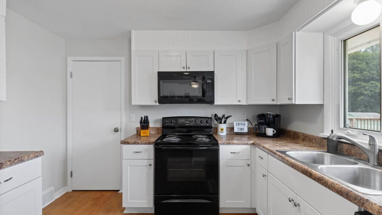 Photo of Kitchen in Palmyra