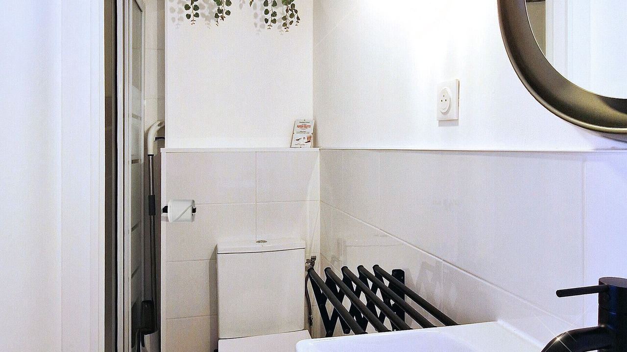 Photo of Bathroom in Fontaine-Bayonne-Cartoucherie