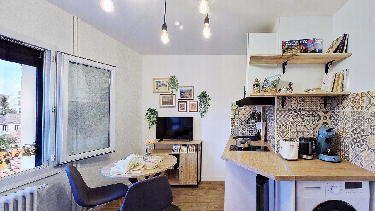 Photo of Kitchen in Fontaine-Bayonne-Cartoucherie