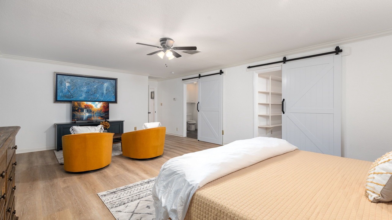 Photo of Bedroom in Oak Park - Northwood