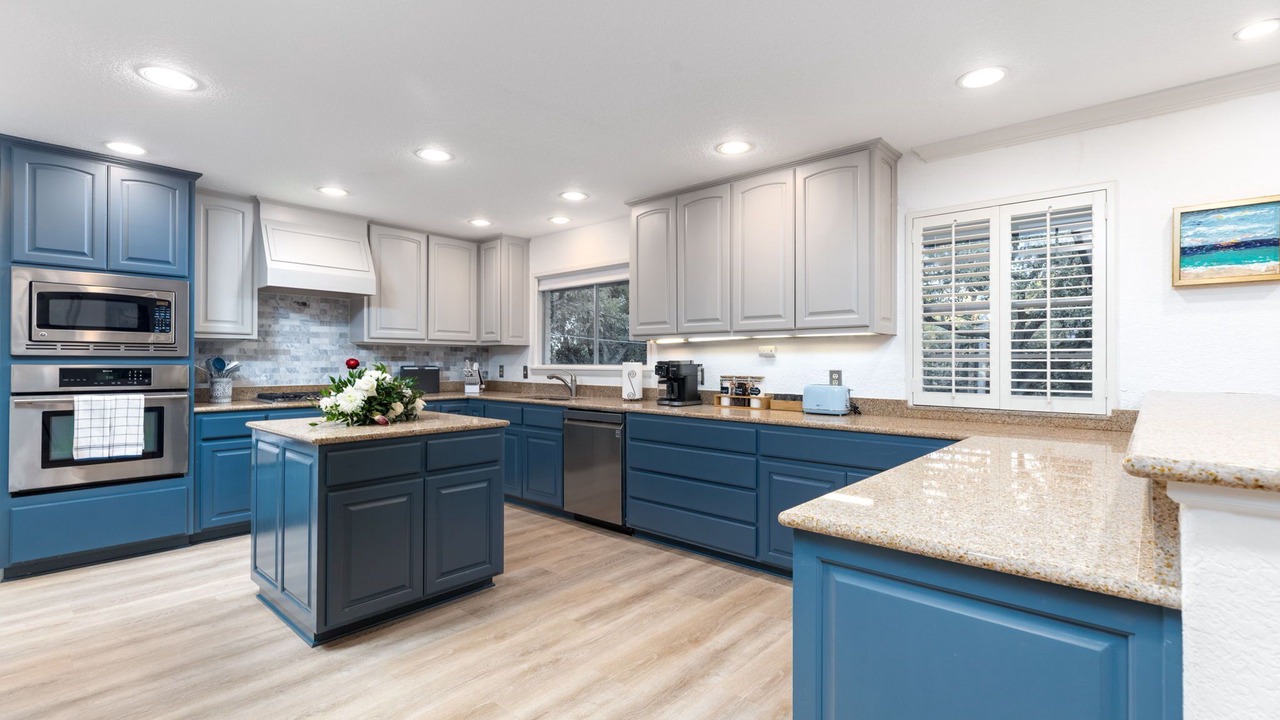 Photo of Kitchen in Oak Park - Northwood