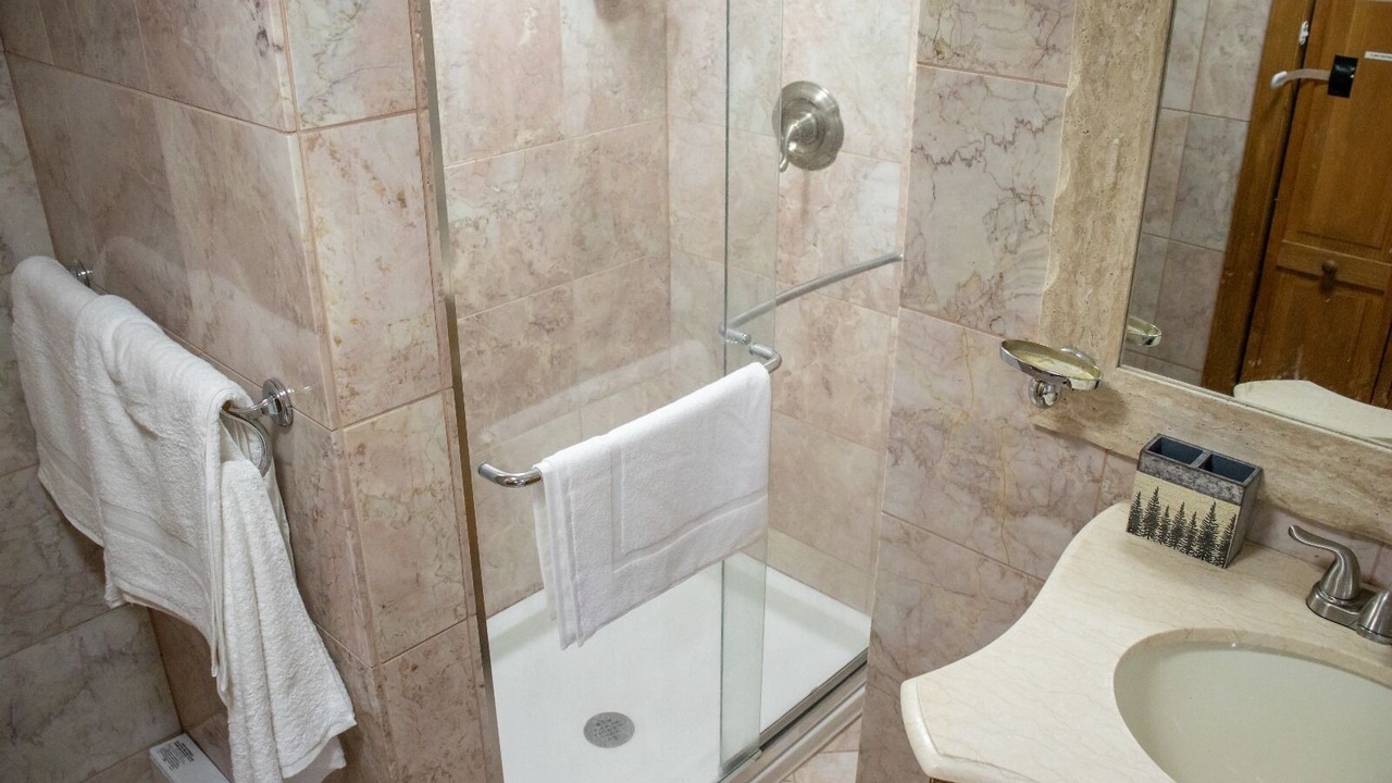 Photo of Bathroom in Speculator