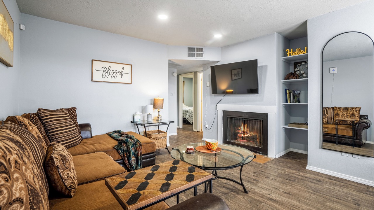Photo of Livingroom in Uptown