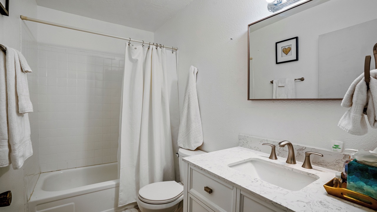 Photo of Bathroom in Uptown