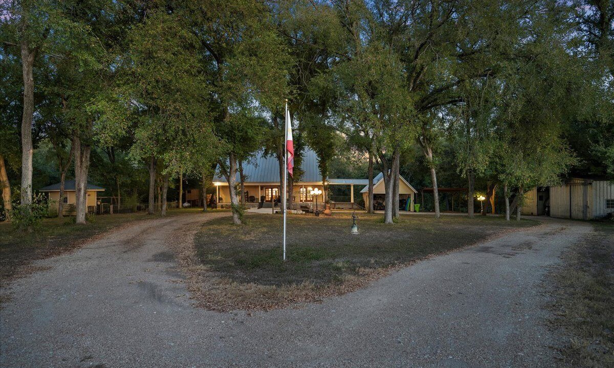 Photo of Outdoor in Taylor