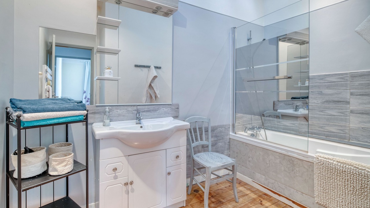 Photo of Bathroom in Revel