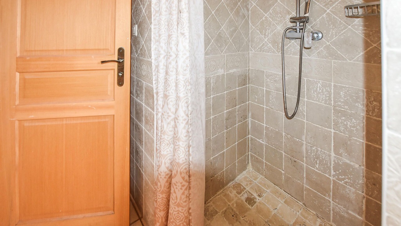 Photo of Bathroom in Saint-Saturnin-les-Avignon