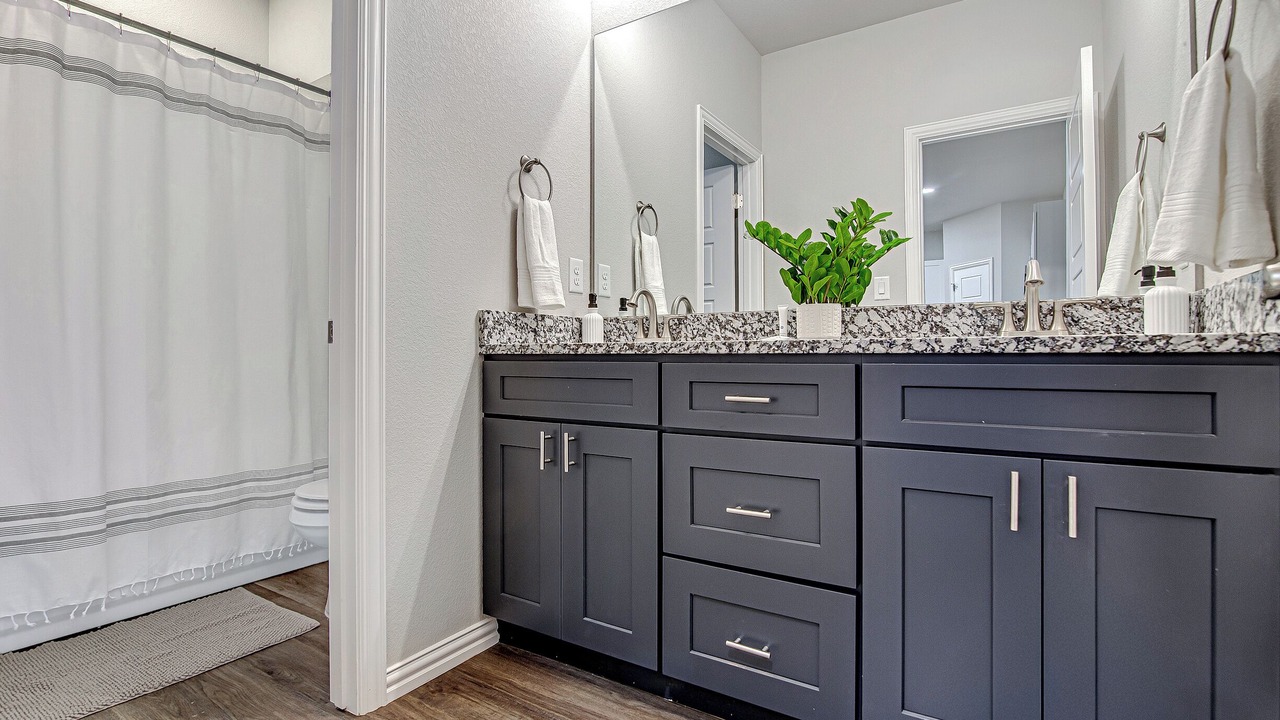 Photo of Bathroom in Crowley