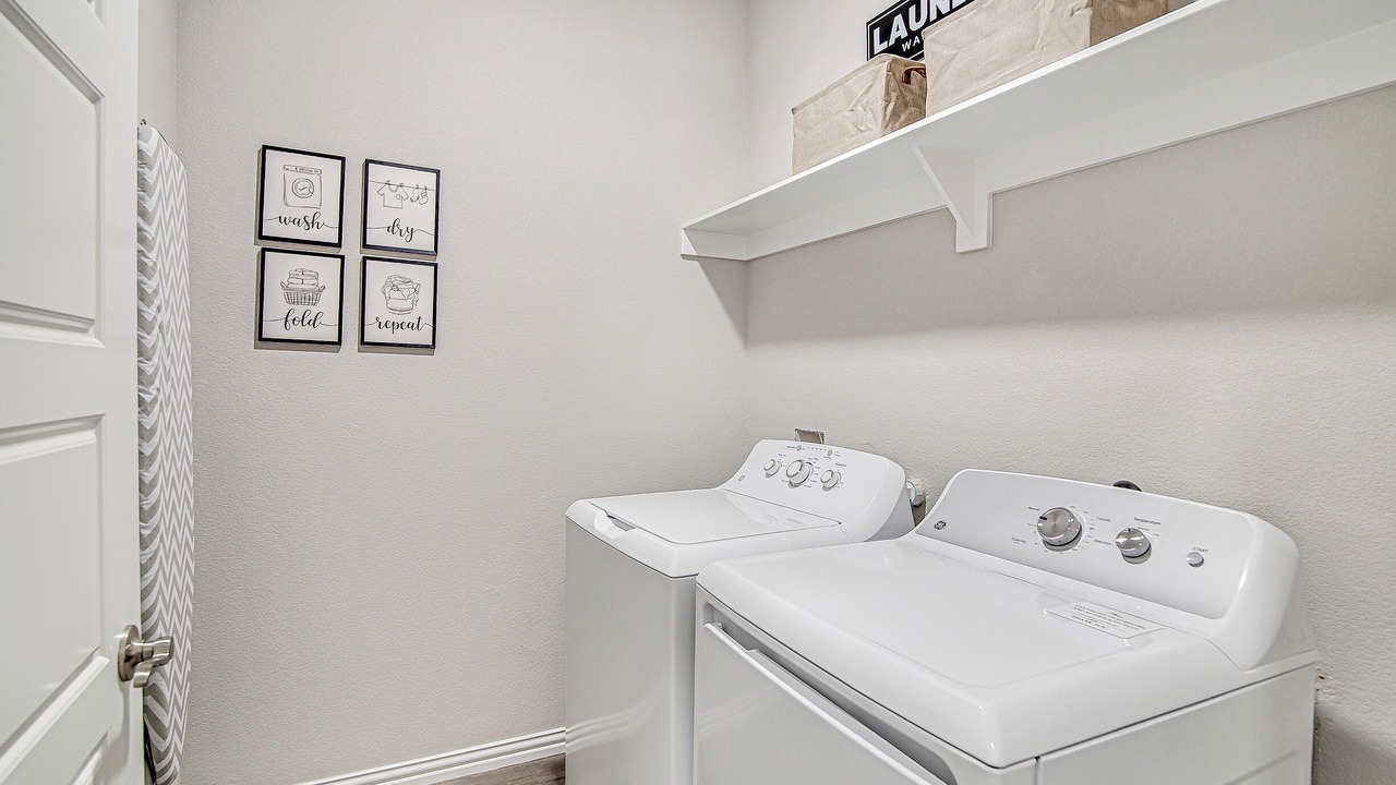 Photo of Bedroom in Crowley