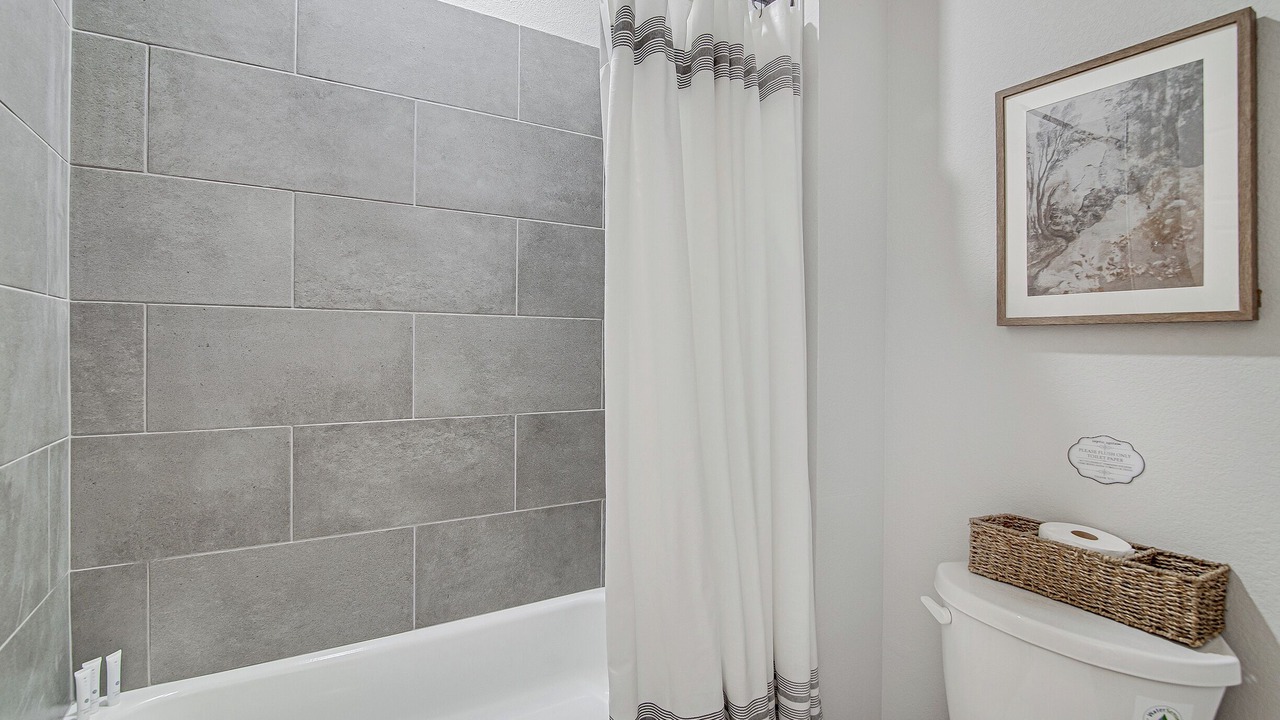 Photo of Bathroom in Crowley