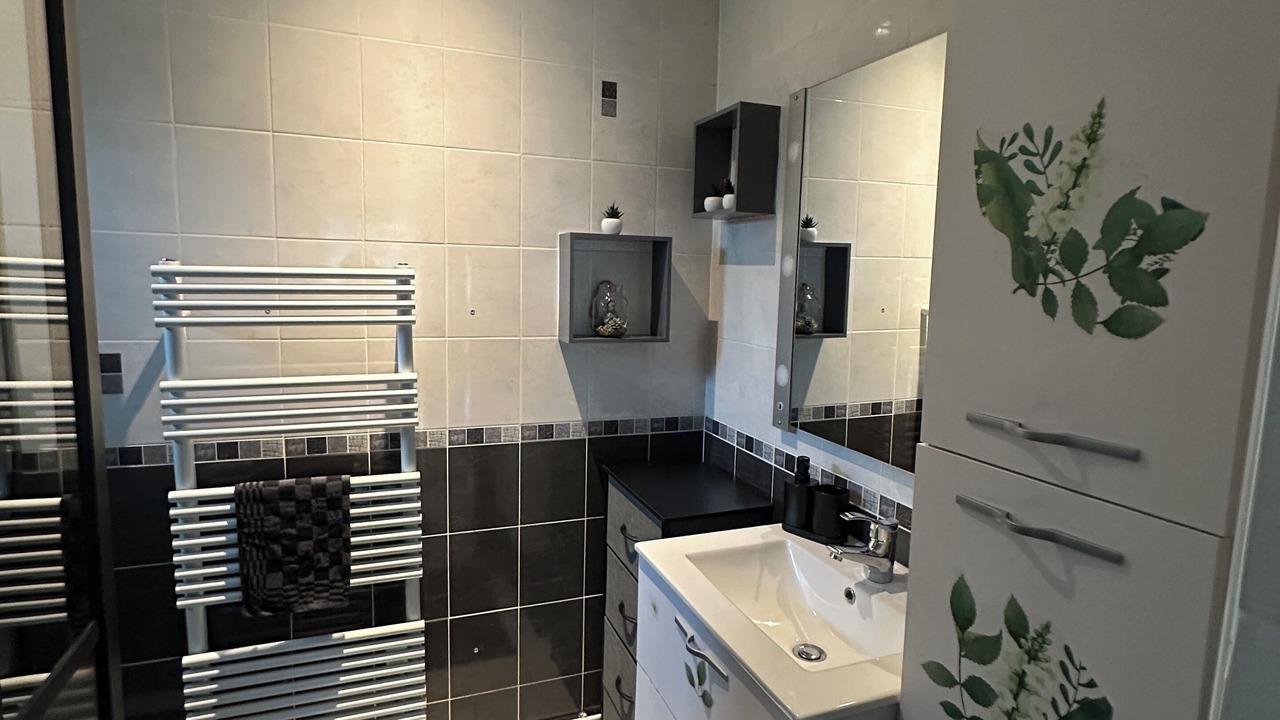 Photo of Bathroom in Colligis-Crandelain