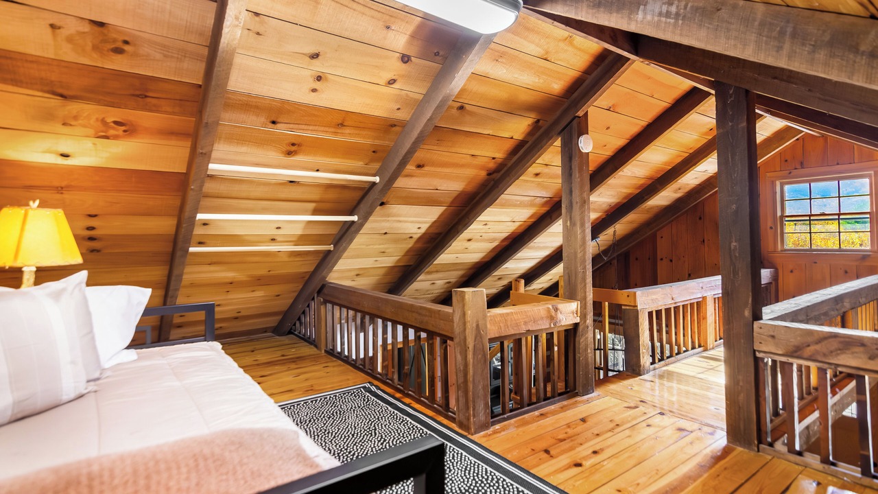 Photo of Bedroom in Hidden Lake