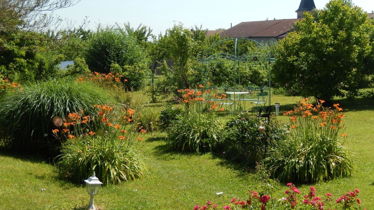 Photo of Outdoor in Watronville