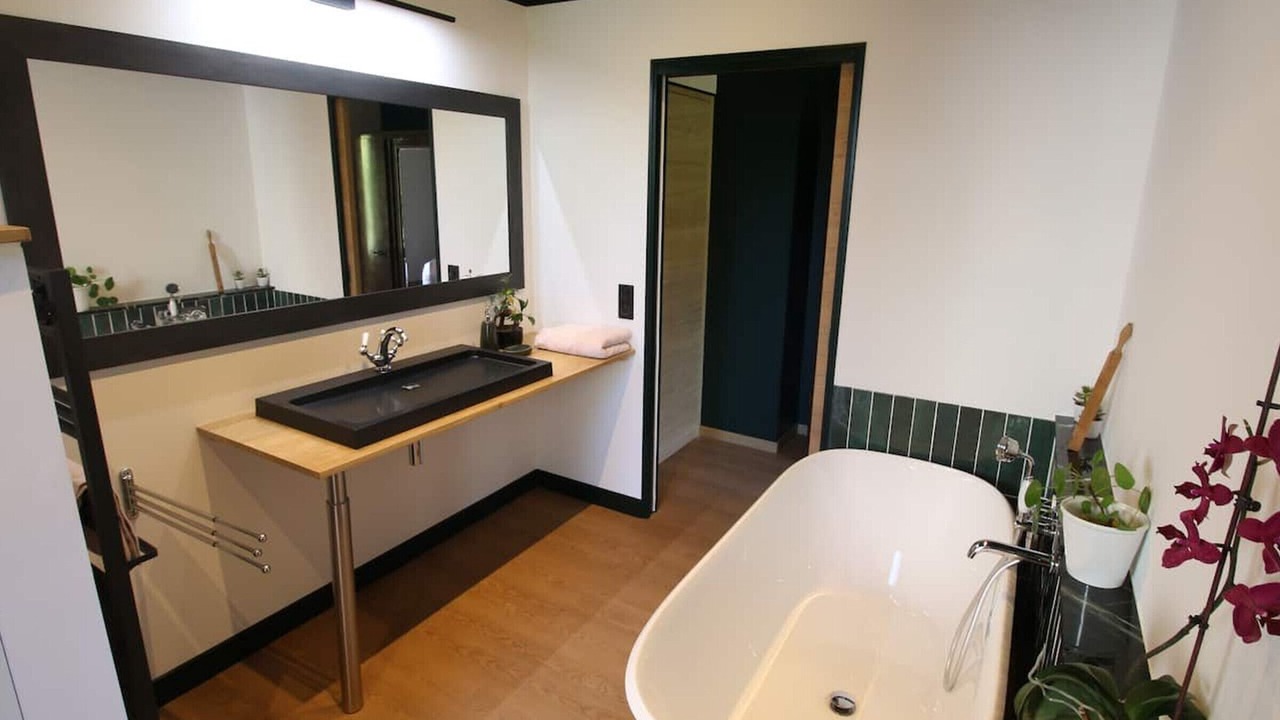 Photo of Bathroom in La Ferte-Saint-Aubin