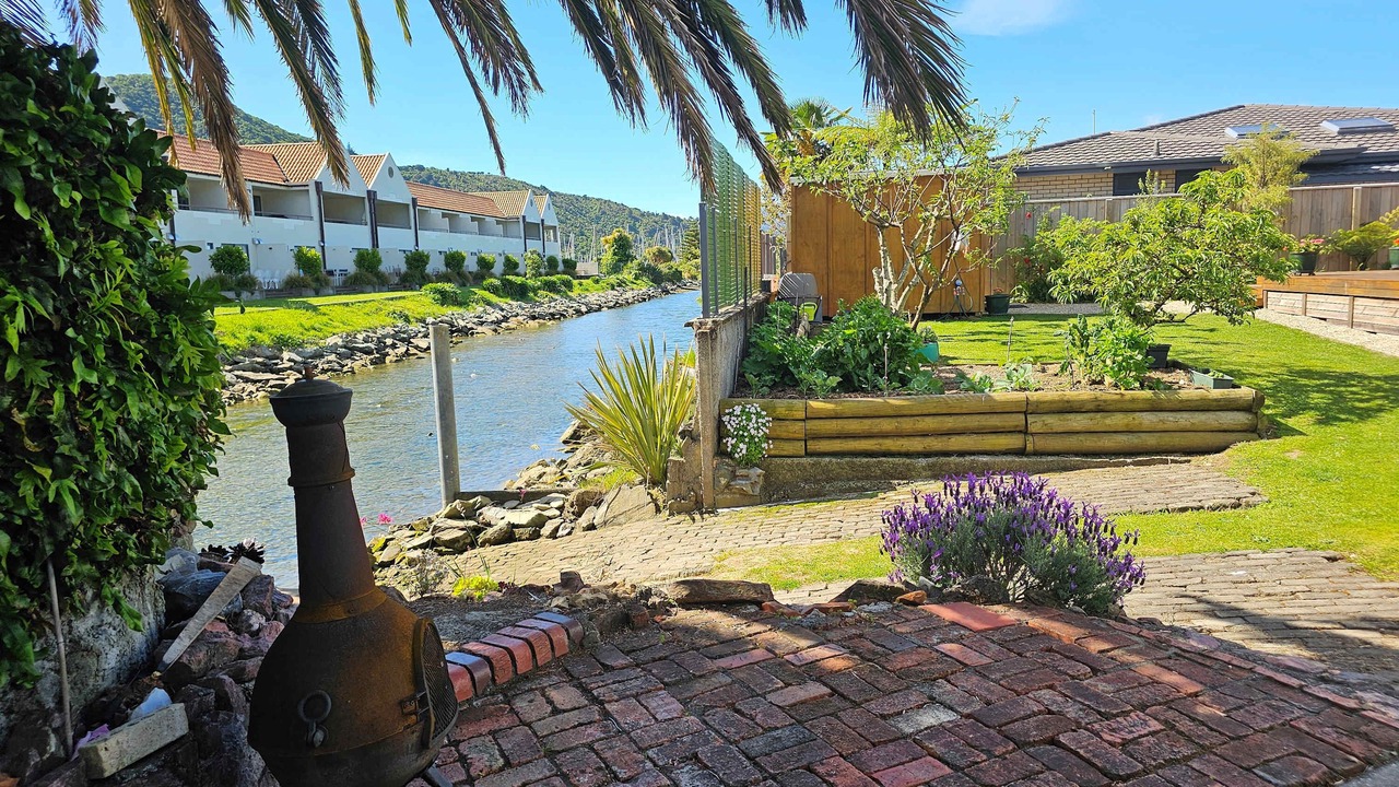 Photo of Others in Waikawa Bay