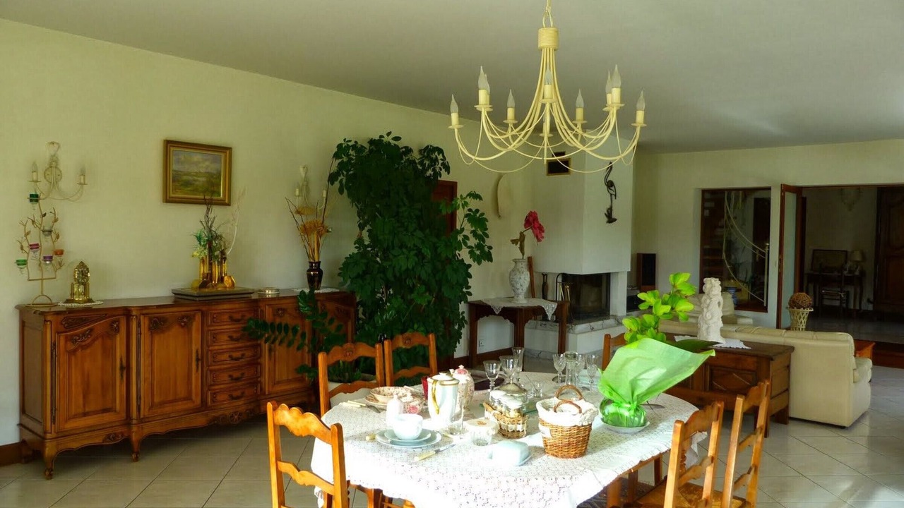 Photo of Others in Velles