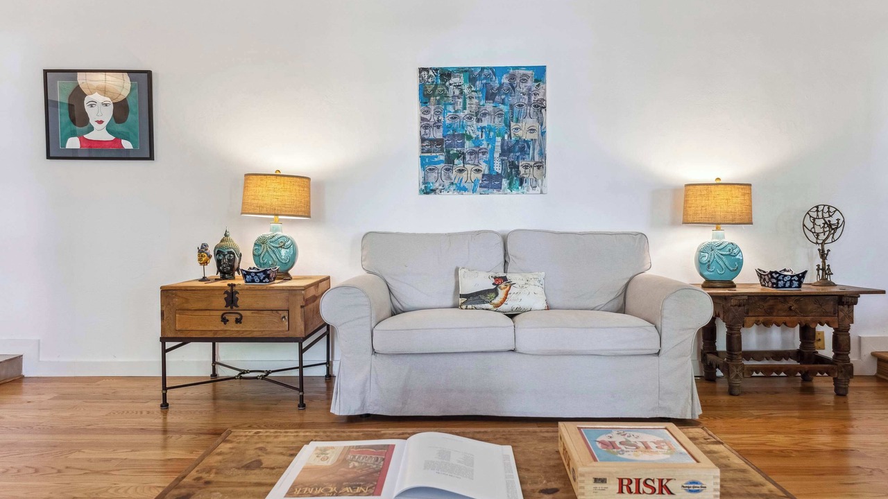 Photo of Livingroom in Pinecrest