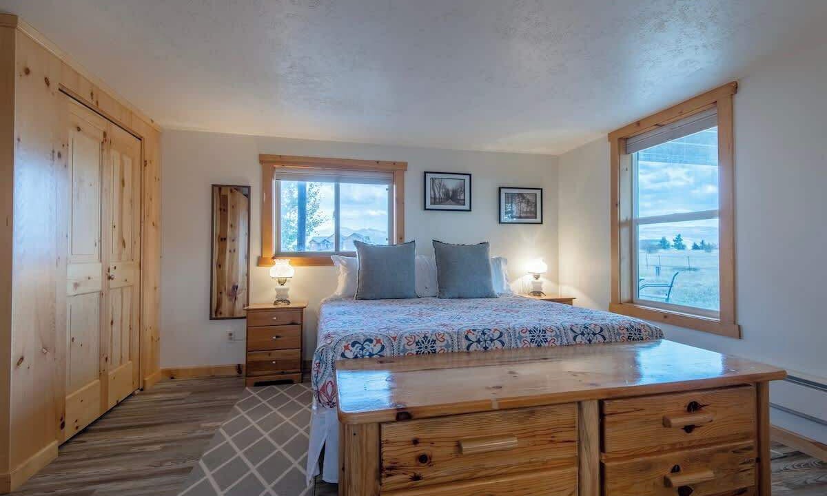 Photo of Bedroom in Leigh Creek Estates