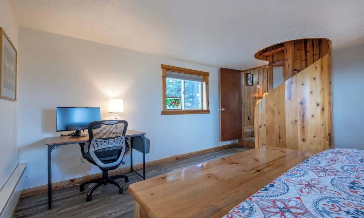 Photo of Bedroom in Leigh Creek Estates