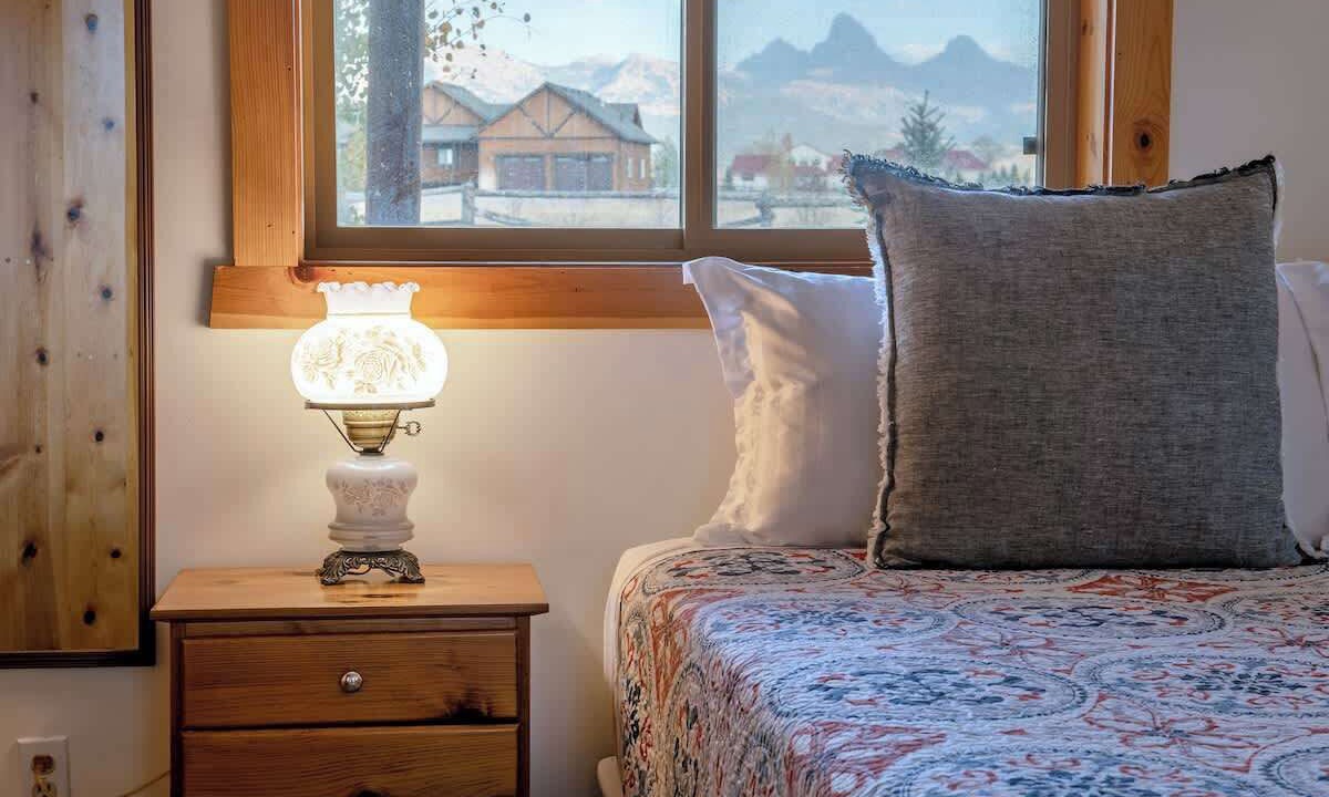 Photo of Bedroom in Leigh Creek Estates